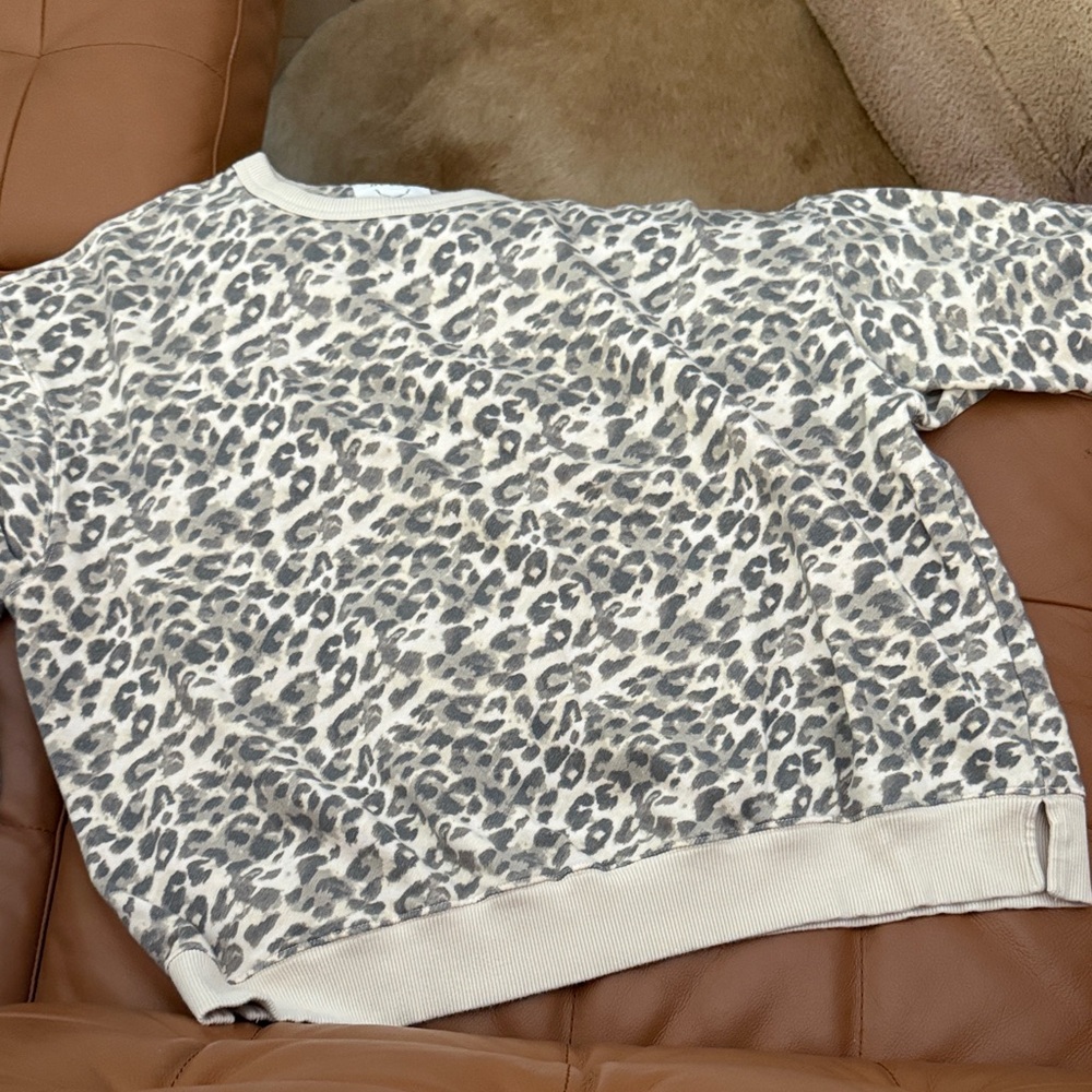 aerie “Cake Batter” Leopard Print Crewneck Sweatshirt size Large - Picture 4 of 4